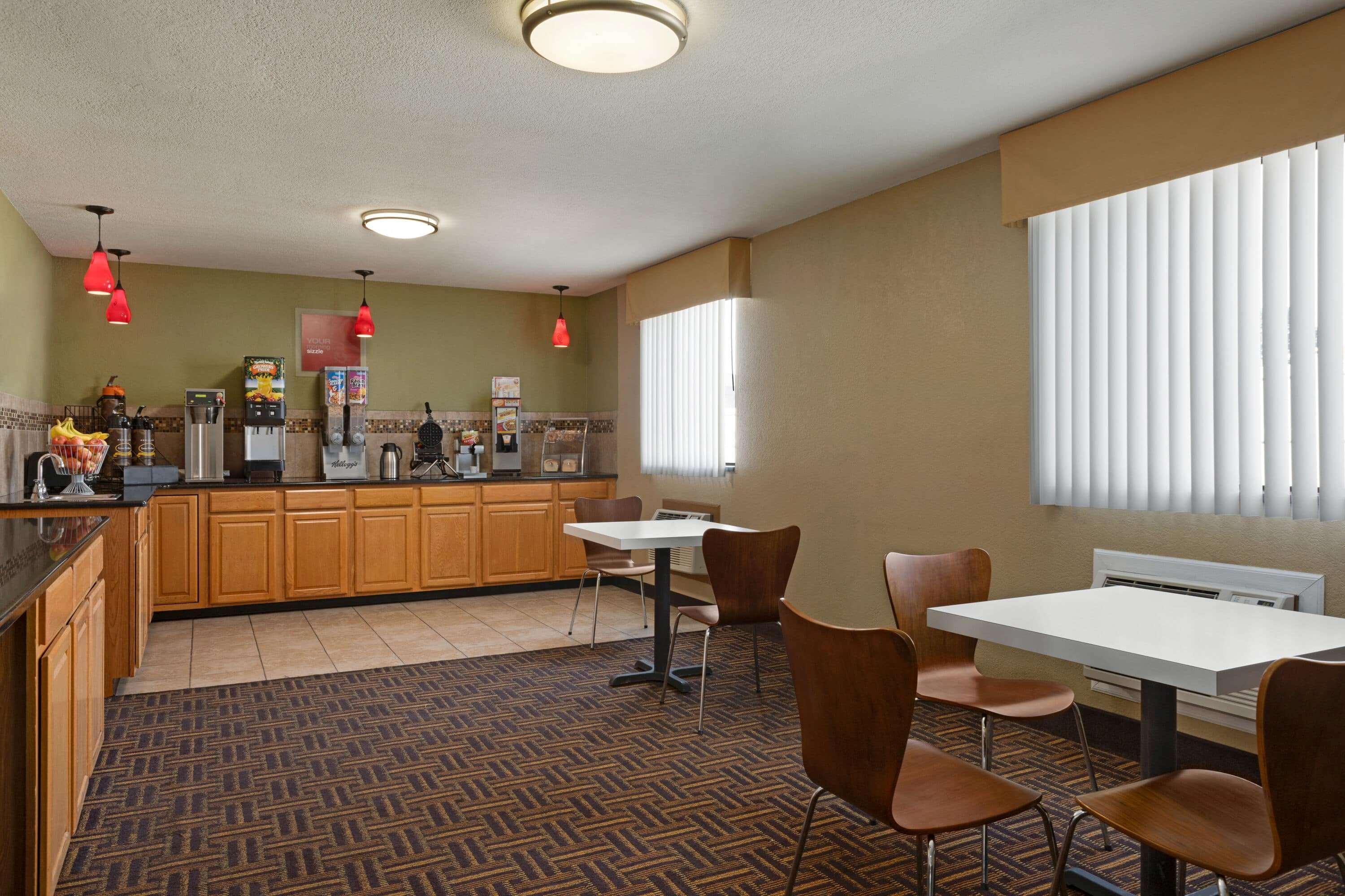 Super 8 By Wyndham Sikeston/Miner Area Hotel Buitenkant foto