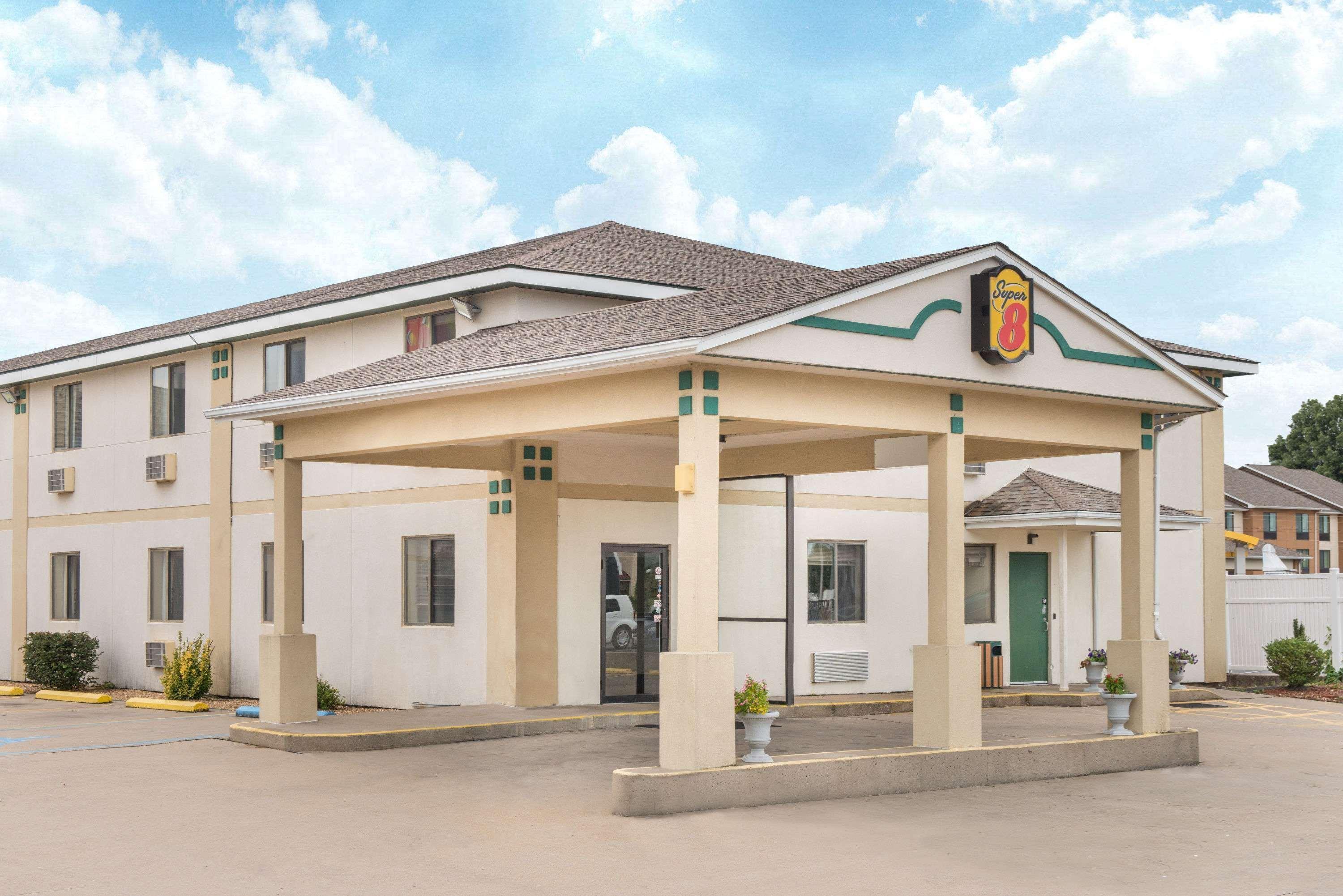 Super 8 By Wyndham Sikeston/Miner Area Hotel Buitenkant foto